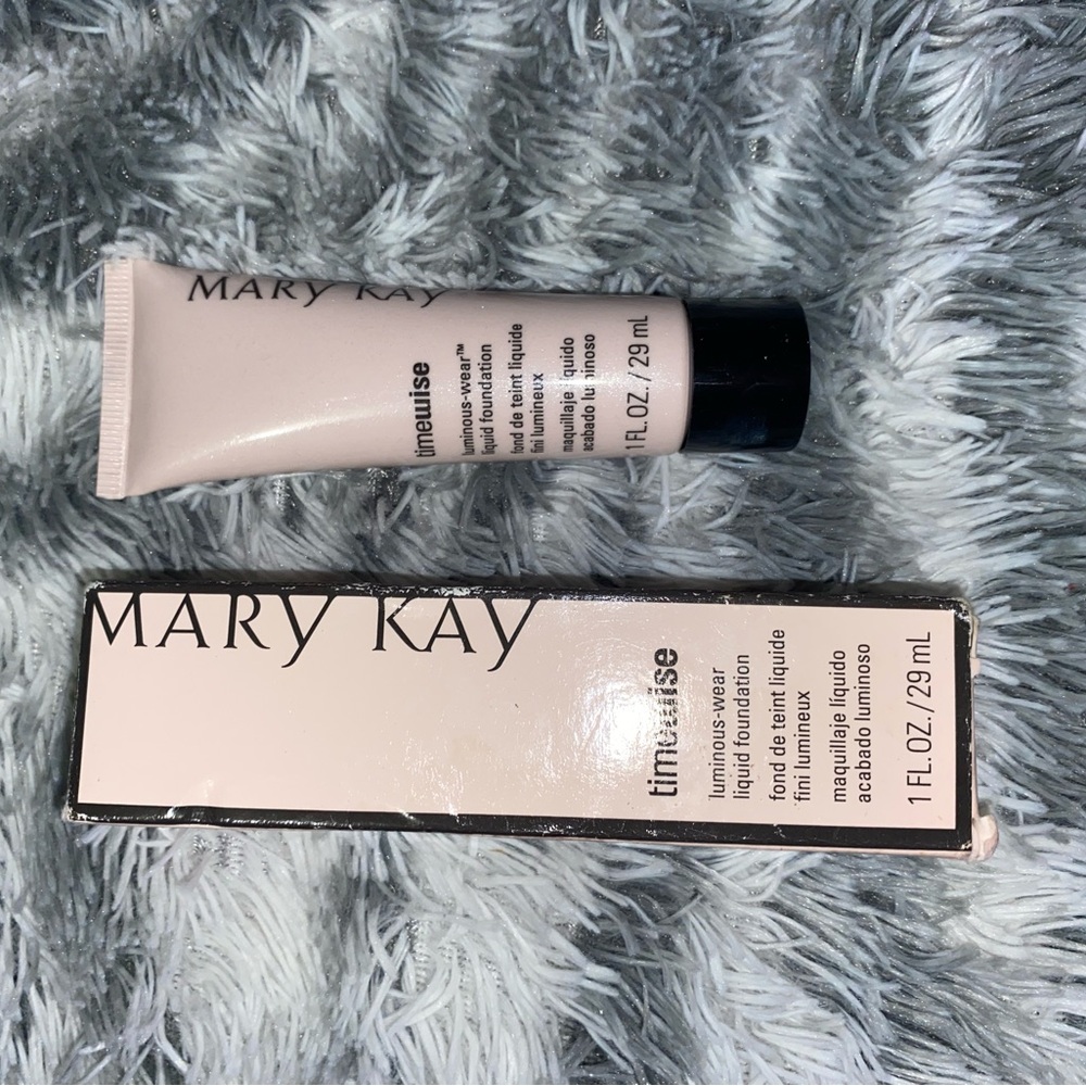 Mary Kay TimeWise Luminous-Wear Foundation - ivory 2